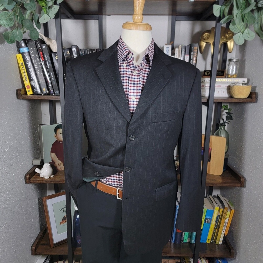 Burberry Kensington Sport Coat Three Button Charcoal Black Wool Pinstriped‎ 42R